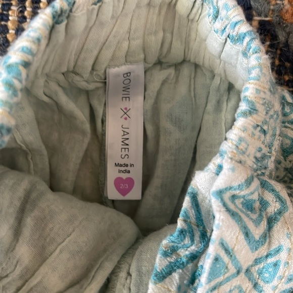 Little girl shorts - Picture 2 of 3